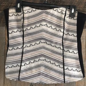 Super cute WHBM tube top 🖤